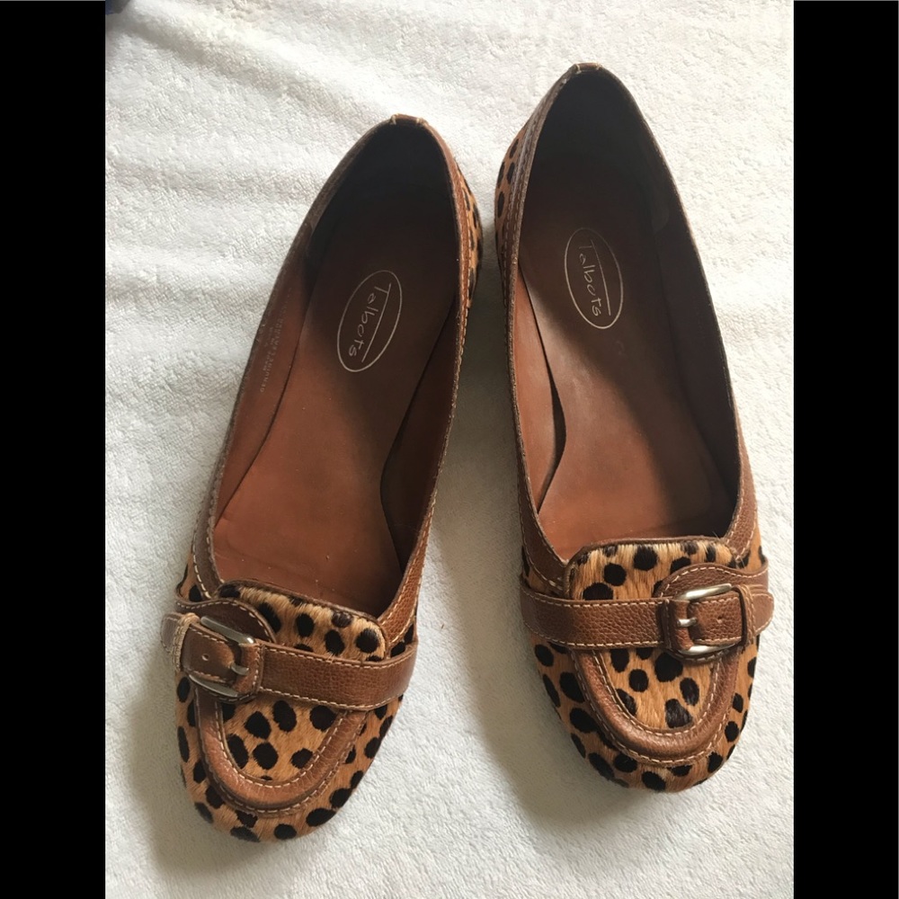 Leopard print flats
